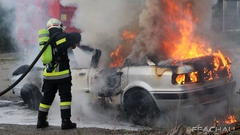 Bild: B2 - Fahrzeugbrand Übung